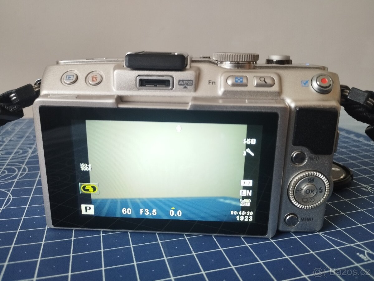 Olympus PEN E-PL6 - 5