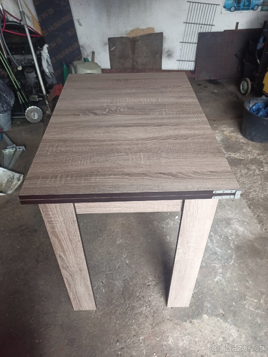 Jídelní stůl - 5