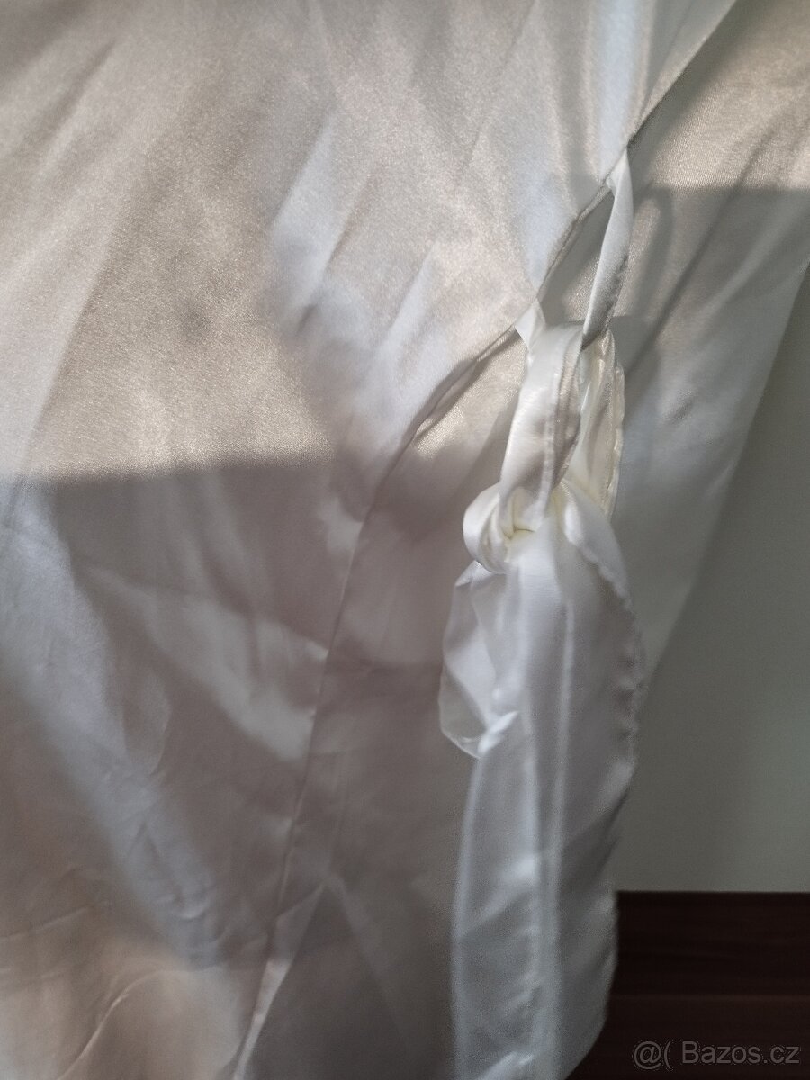 Bílý saténový župan - 5