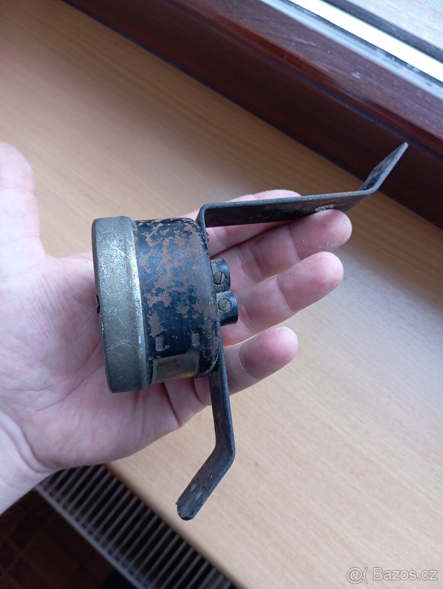 Prodám zadní světlo STOP na předválečný vůz - 5