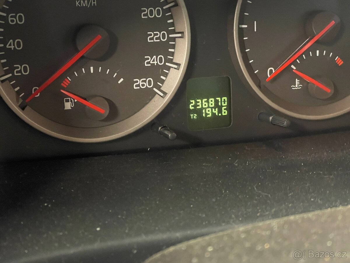 Volvo v50 2.0 tdi 100 kW nova spojka - 5