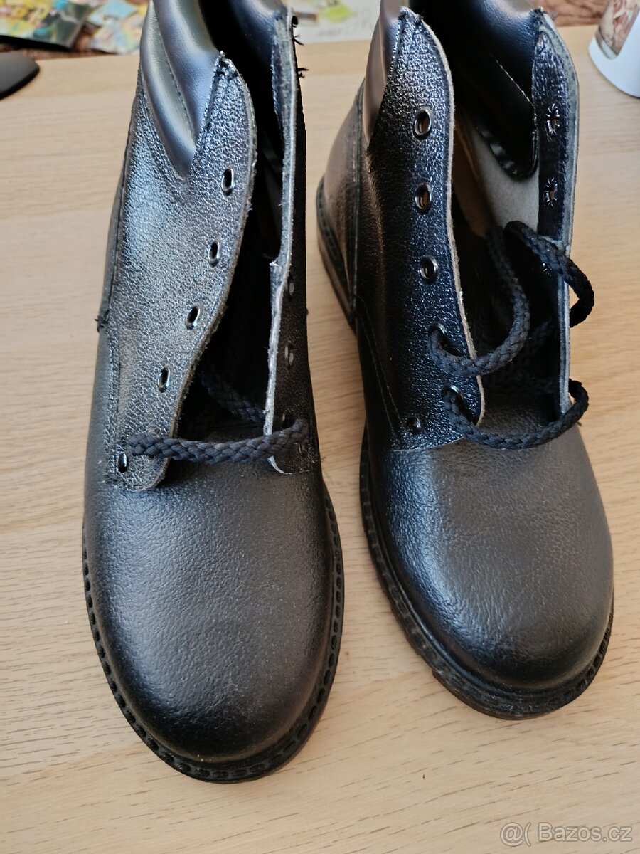 Pracovní obuv 29 - 5