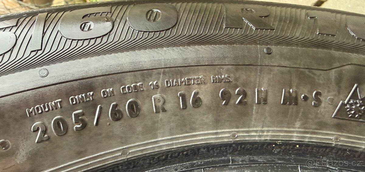 Prodám zimní pneu 205/60/16 92H - 5