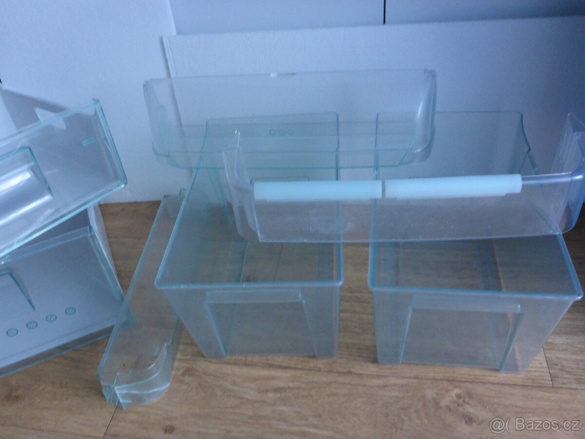 Poličky, šuplíky, Electrolux ERB 3645 - 5