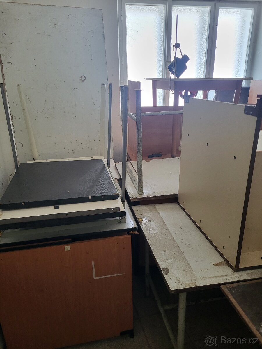 Prodám pracovni a kancelařské stoly - 5