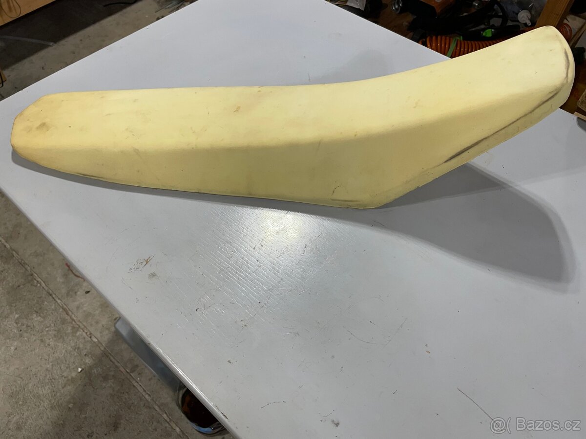 Pěna molitan sedla KTM - 5