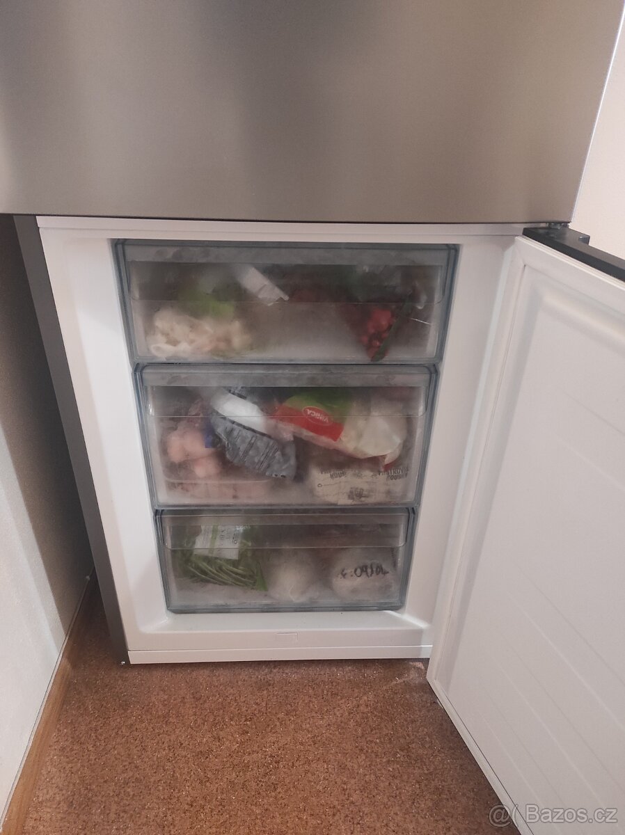 Lednička s mrazničkou - 5