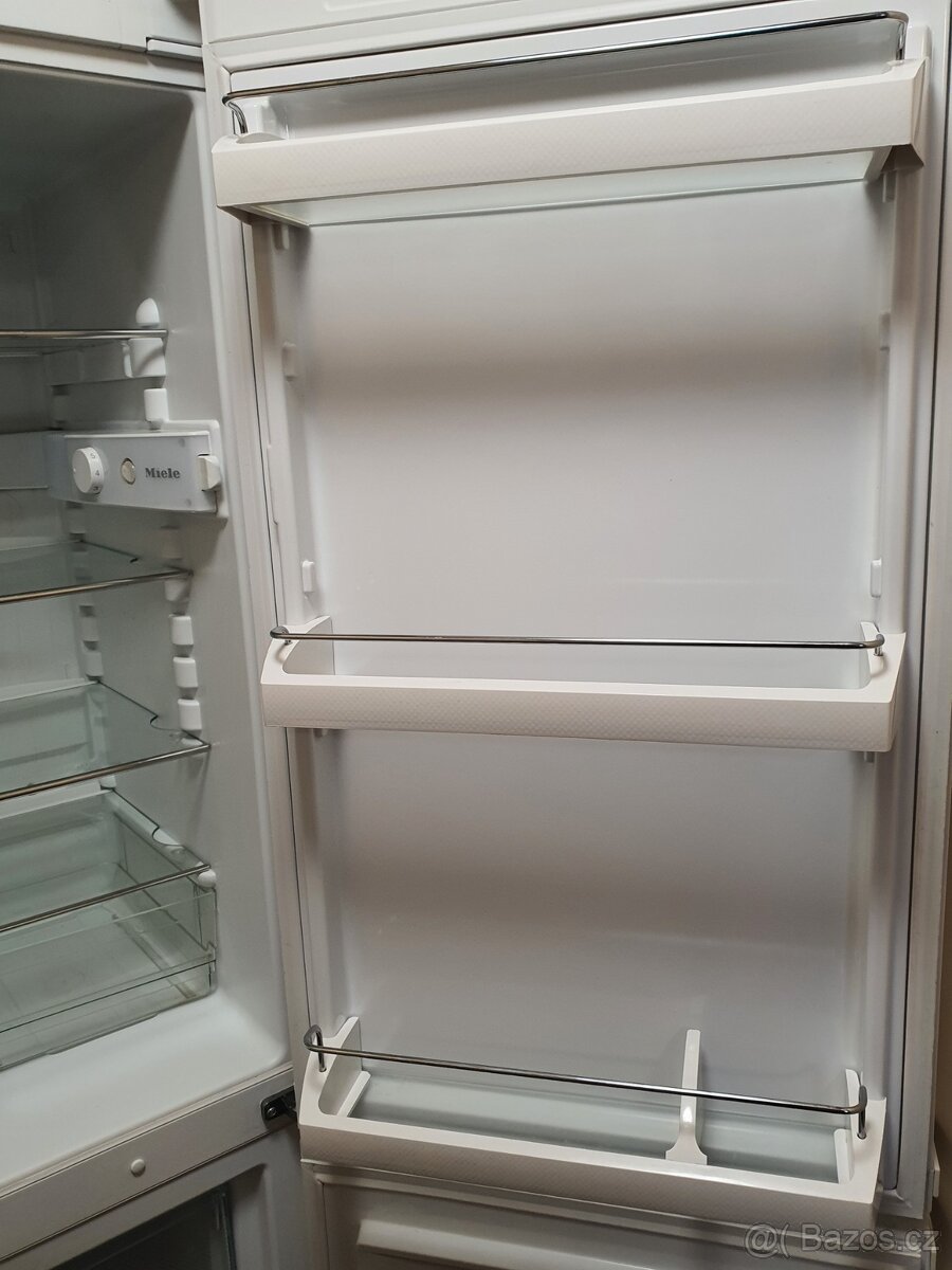 MIELE A++ pěkná TOP úsporná lednice s mrazákem - 5