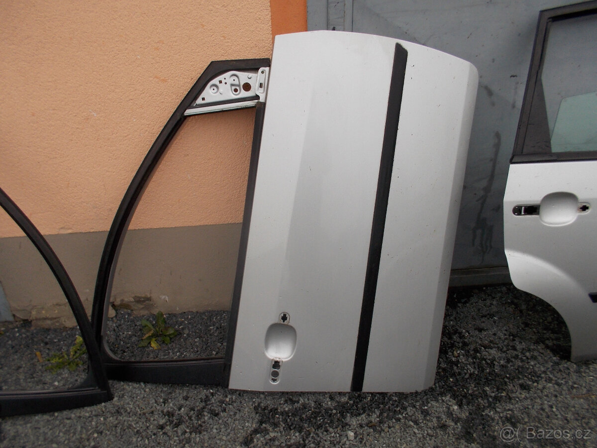 Karosářské díly a světla Ford Fiesta V - 5