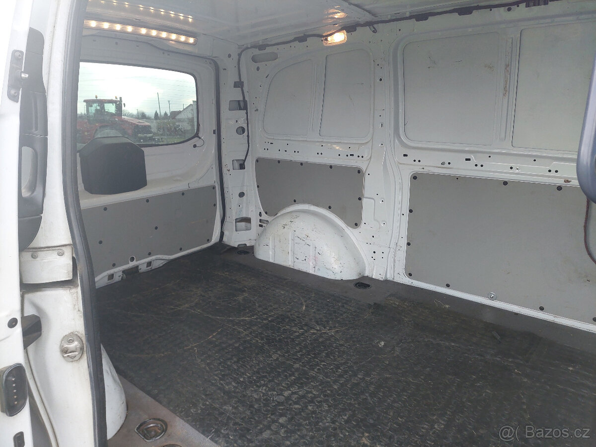 Mercedes-Benz Vito 116 CDI (2017) - 5