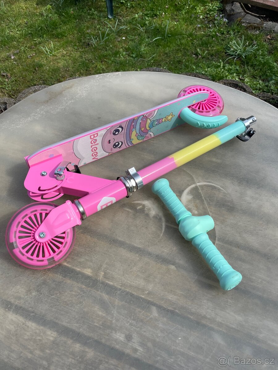 Nová dětská LED koloběžka scooter (116) - 5