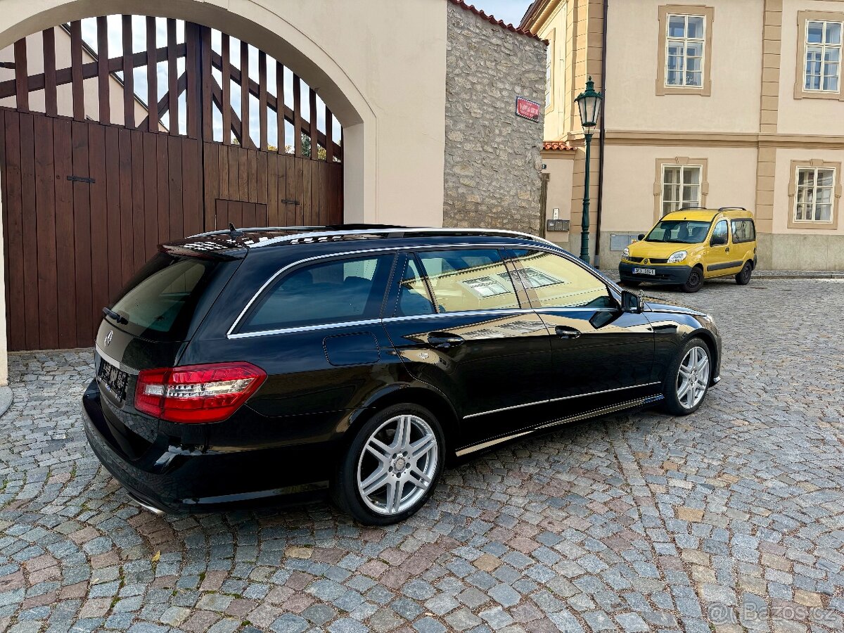 Mercedes Benz E350CDi AMG 4M Panorama Distr Harman Vzduch - 5