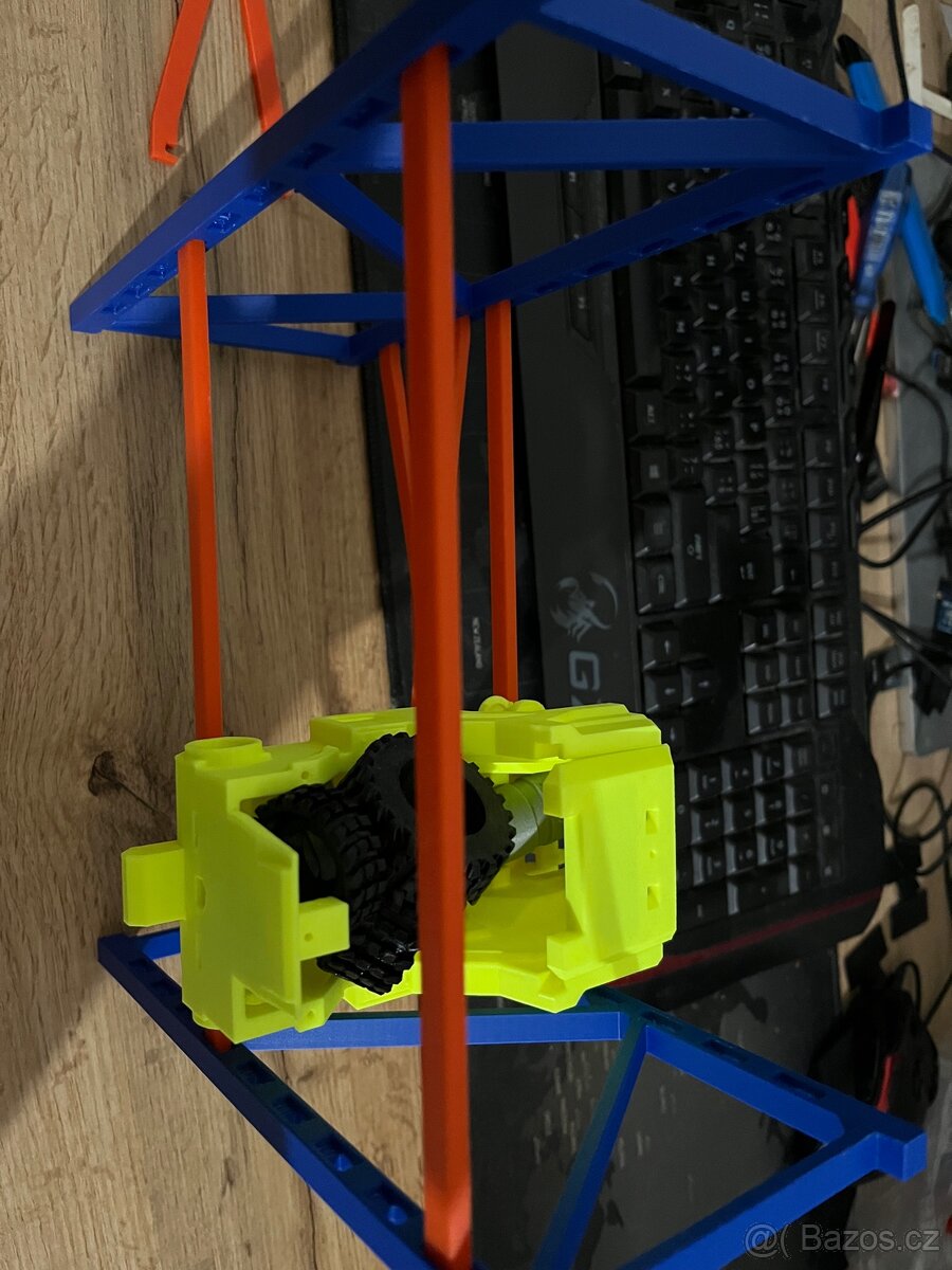 Stavebnice rc vysokozdvižky - 5