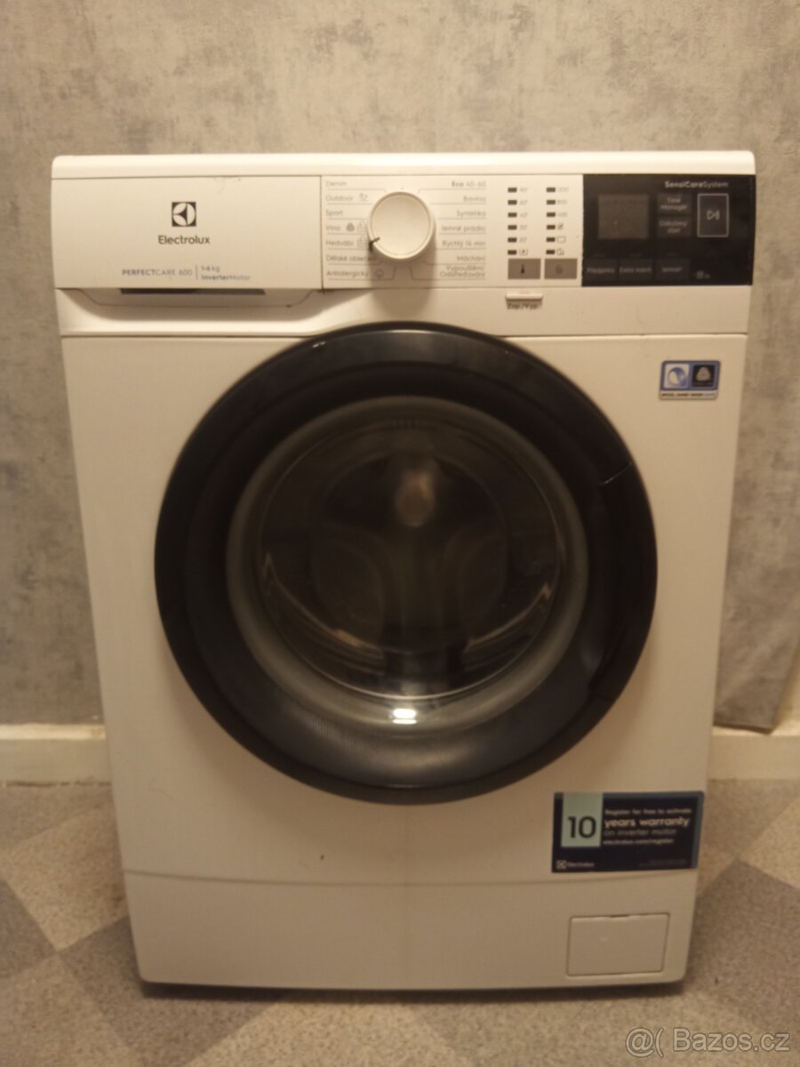 Prodám pračku na 6 kg za 2000 - 5