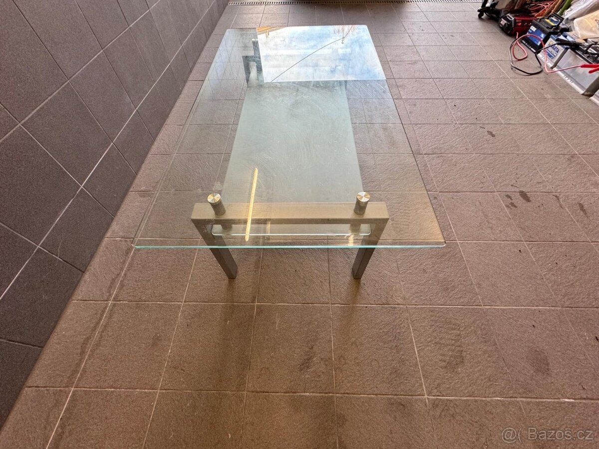 Konferenční stolek - 5