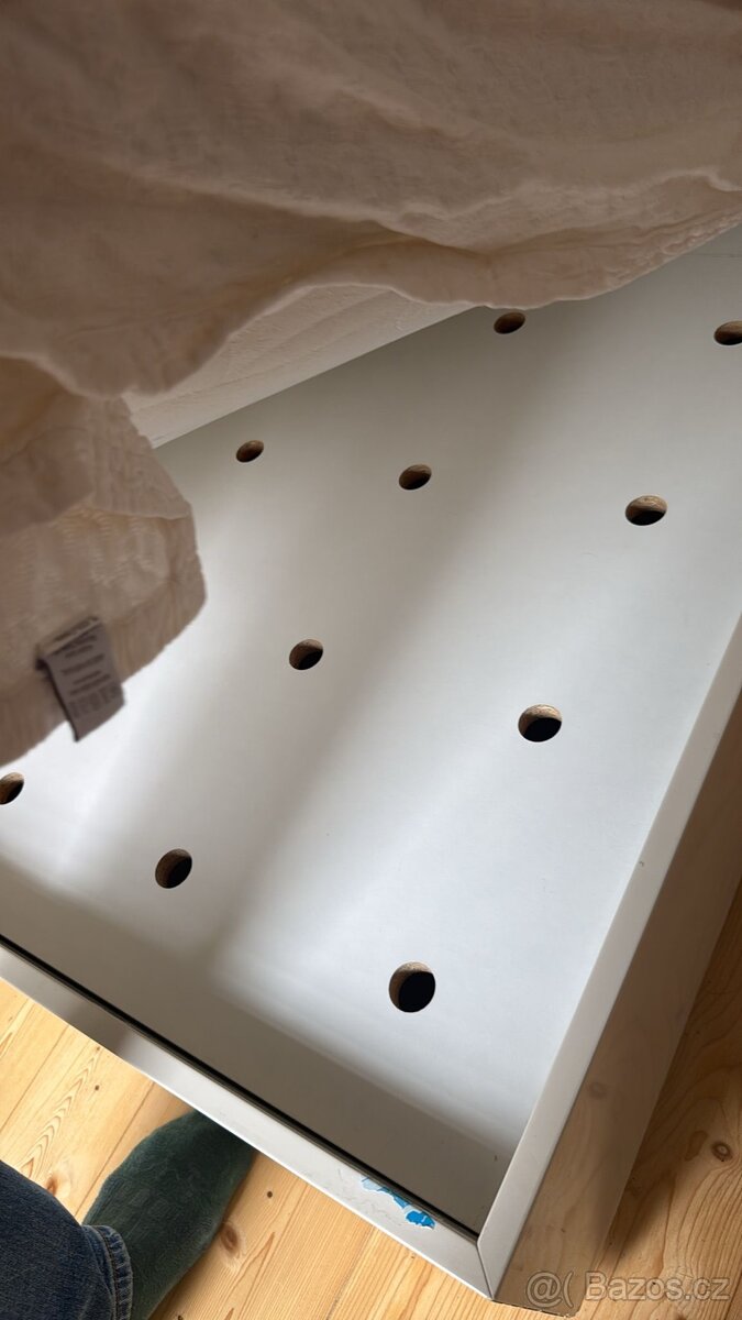 Manželská postel s nočními stolky - 5