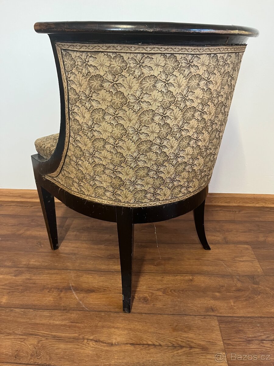 Starožitné křeslo - 5