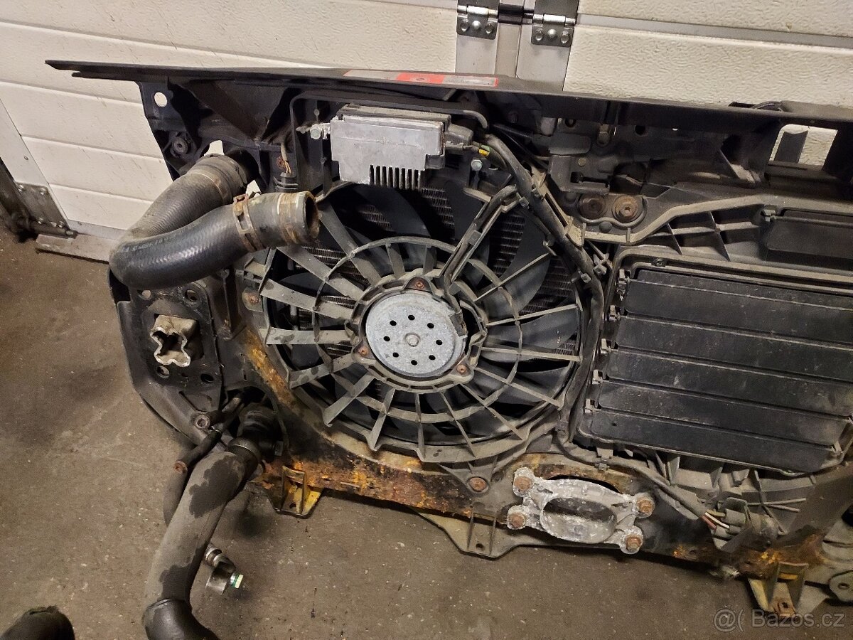 chladičová stěna Audi A6 4F - 5