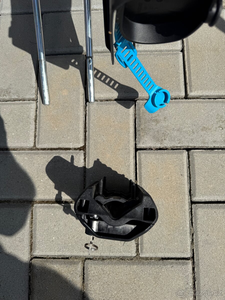 Sedačka na kolo Thule - 5