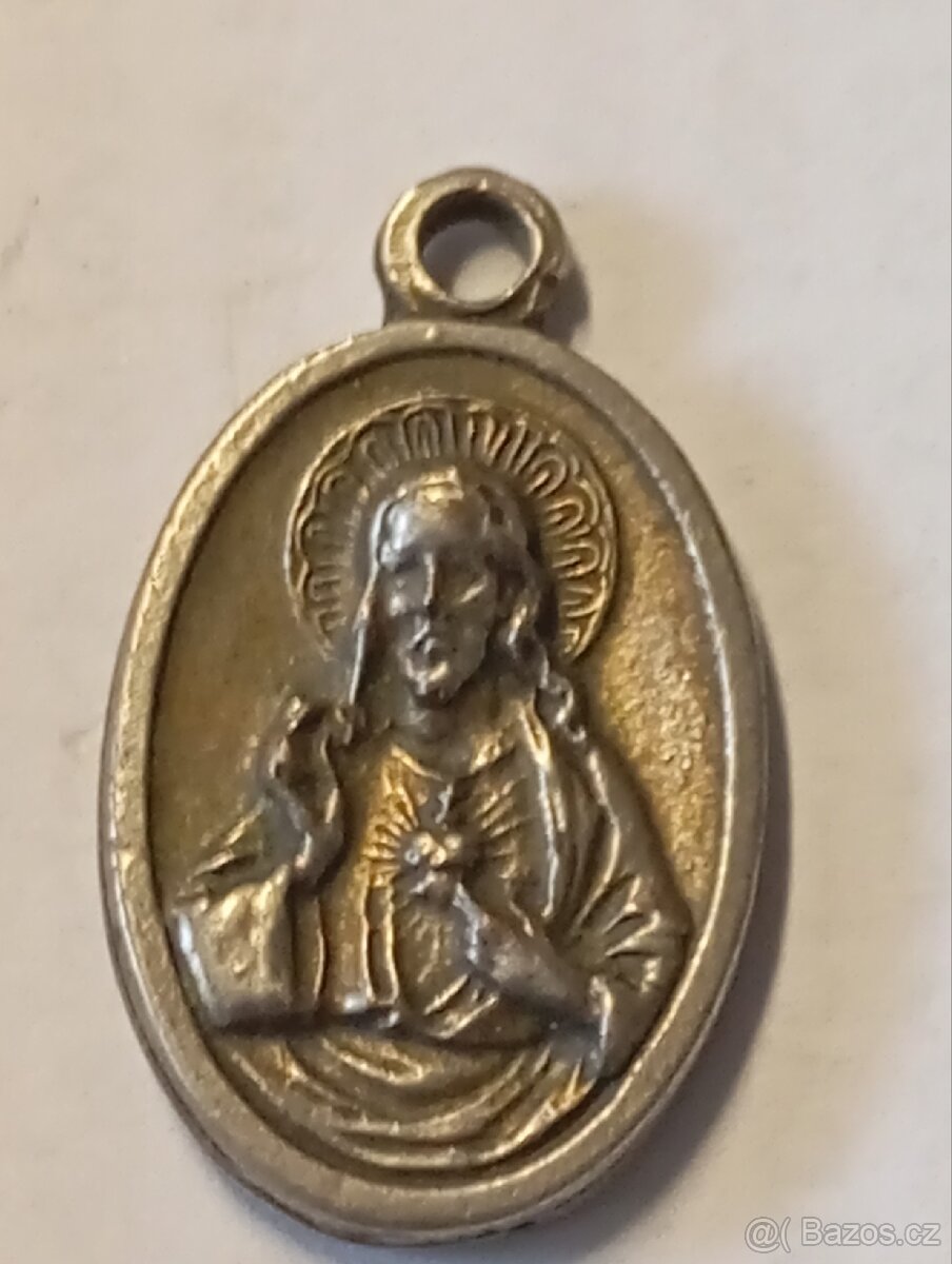 Kříže, madonky, sv. obrázky a staré modlitební knížky - 5