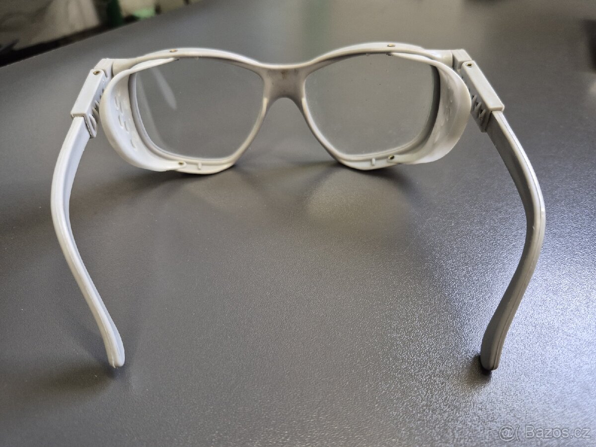 Staré pracovní brýle - 5