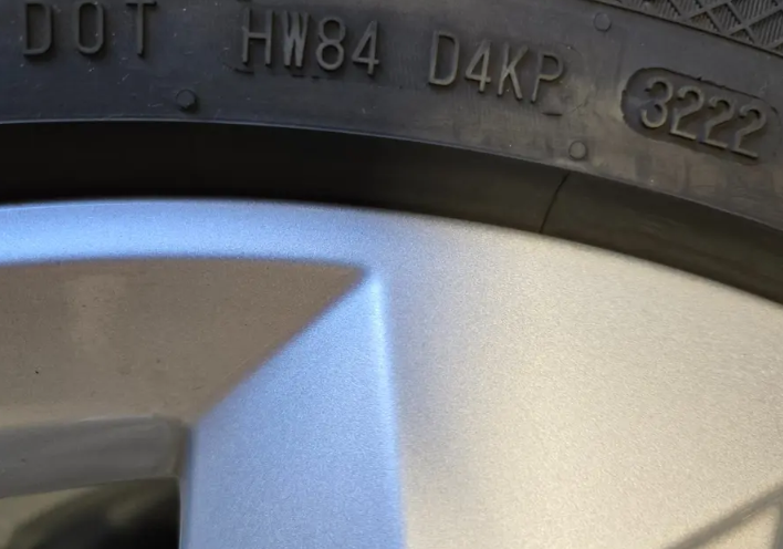 19 VOLKSWAGEN 5X112 7J ET43 235/50 R19 - ZIMNÍ - 5