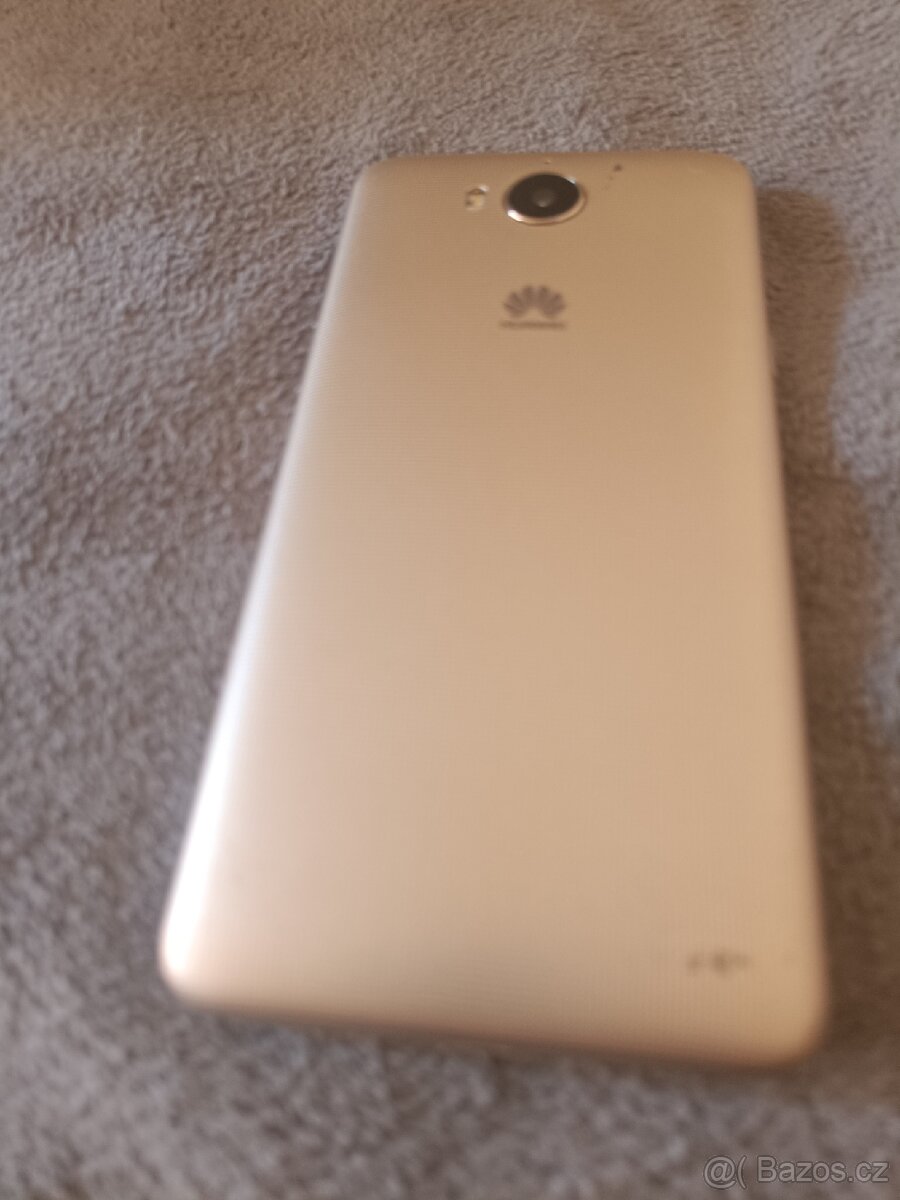Telefon Huawei, telefon je plně funkční, bez škrábanců - 5