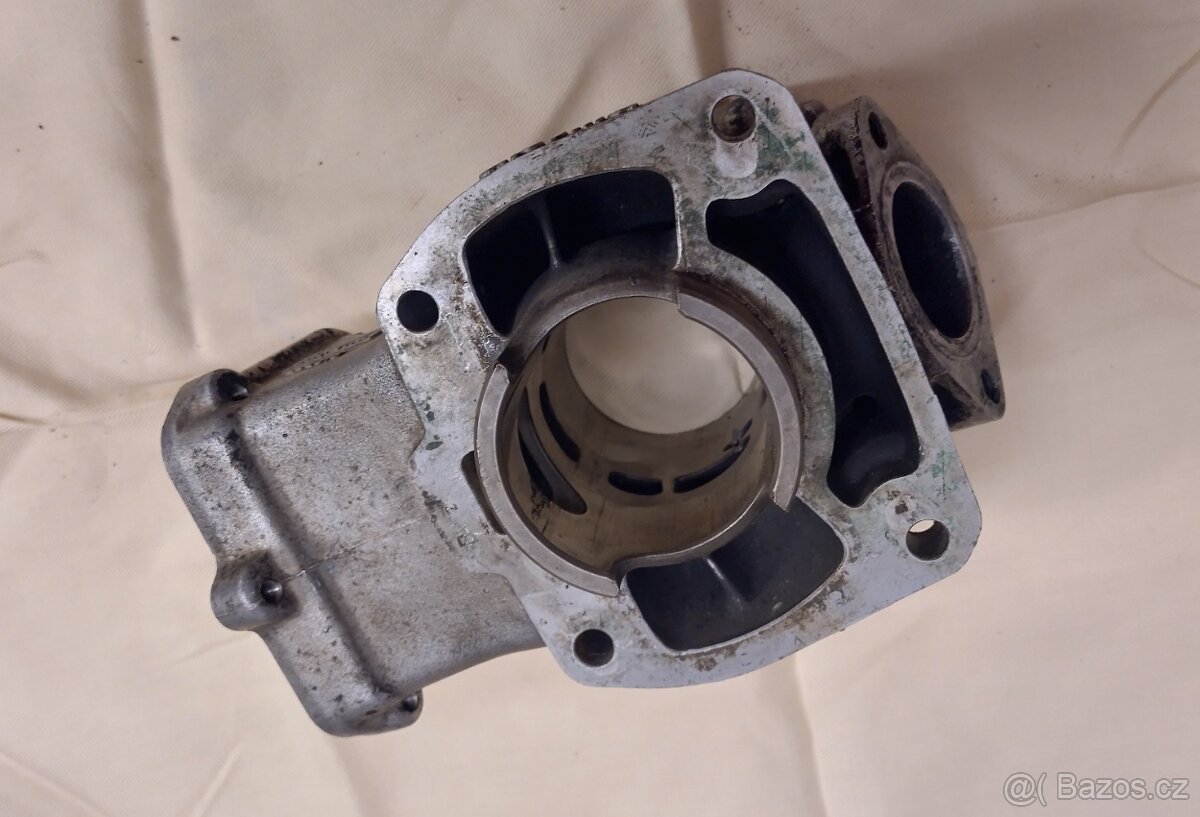 Válec Aprilia RS 125 220H - určený k opravě - 5