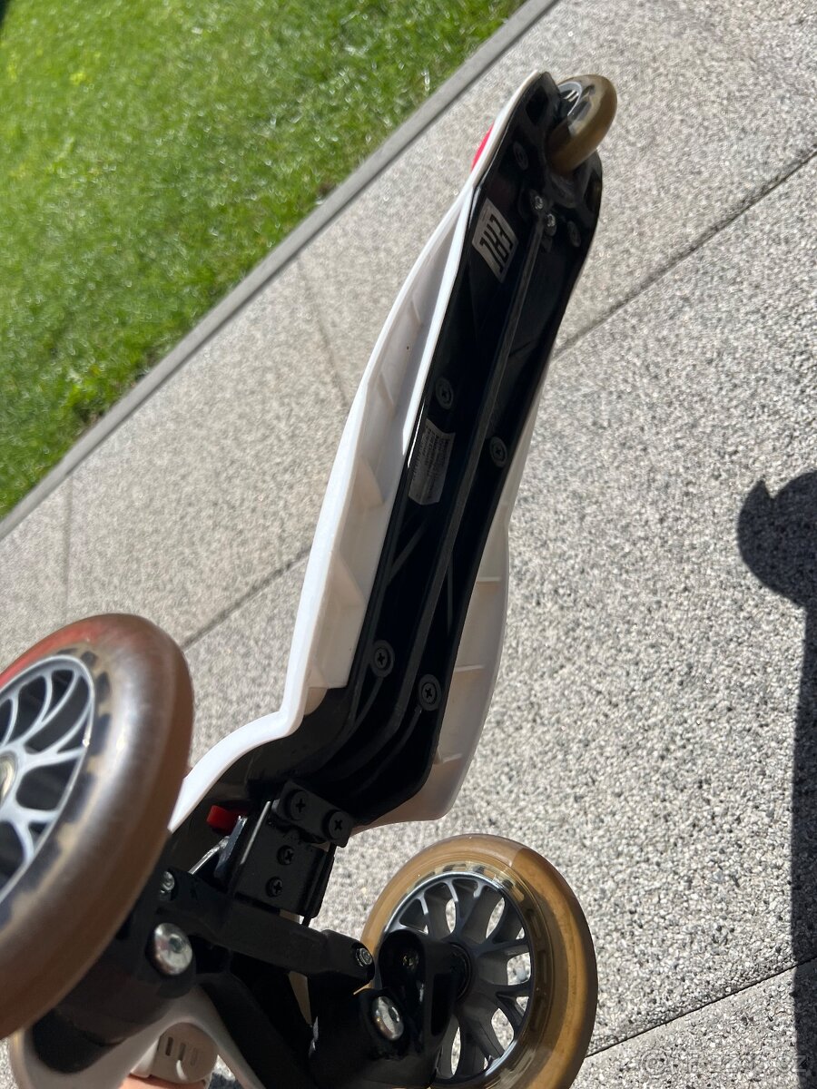 BMW Dětská koloběžka/odrážedlo - bílá - 5