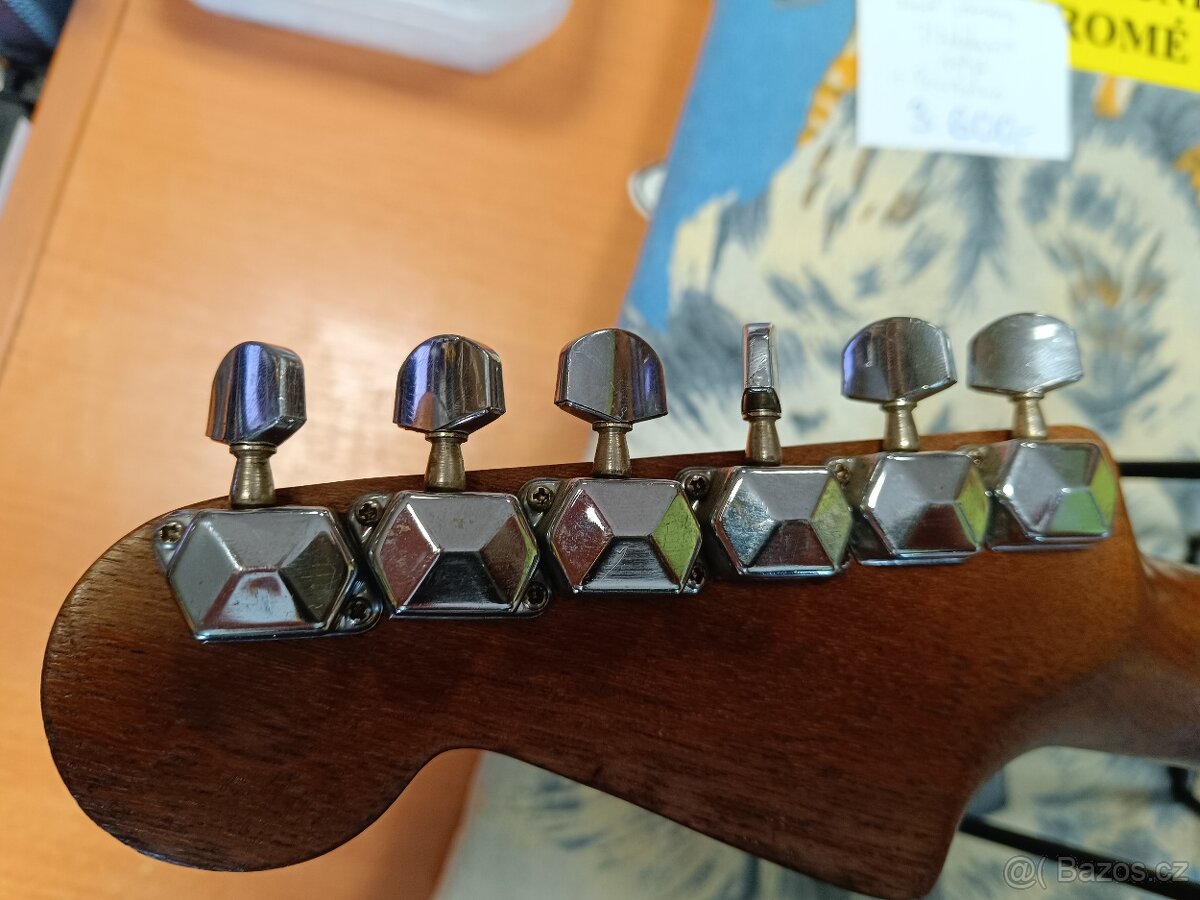 Prodám el.kytaru stratocaster - Kyjov - 5