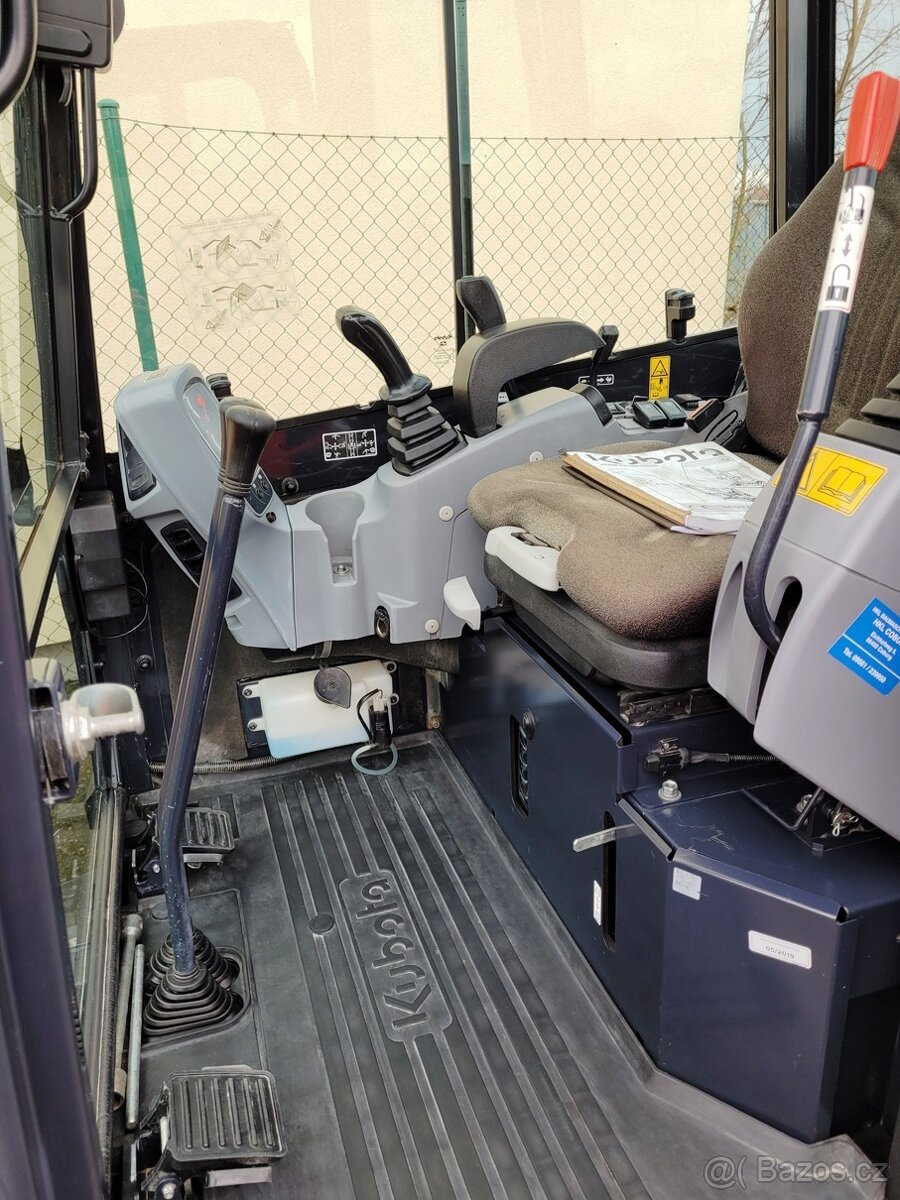 minirypadlo Kubota U27-4 - 5