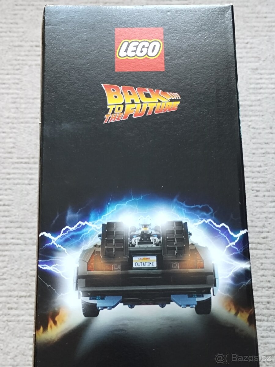 LEGO 10300 - Delorean - 5