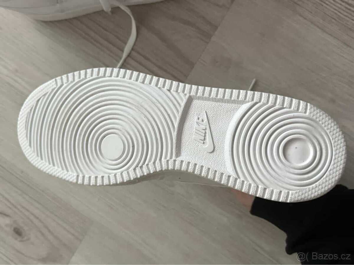 NIKE COURT VISION MID vel. 42,5 - 5