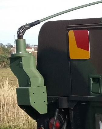 Anténa. Humvee Hummer H1 US Army