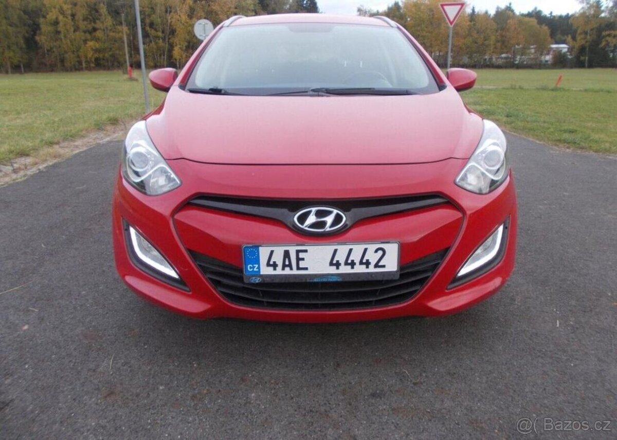 Hyundai i30 1,6 88KW koup ČR 74 000 KM benzín manuál 88 kw - 5