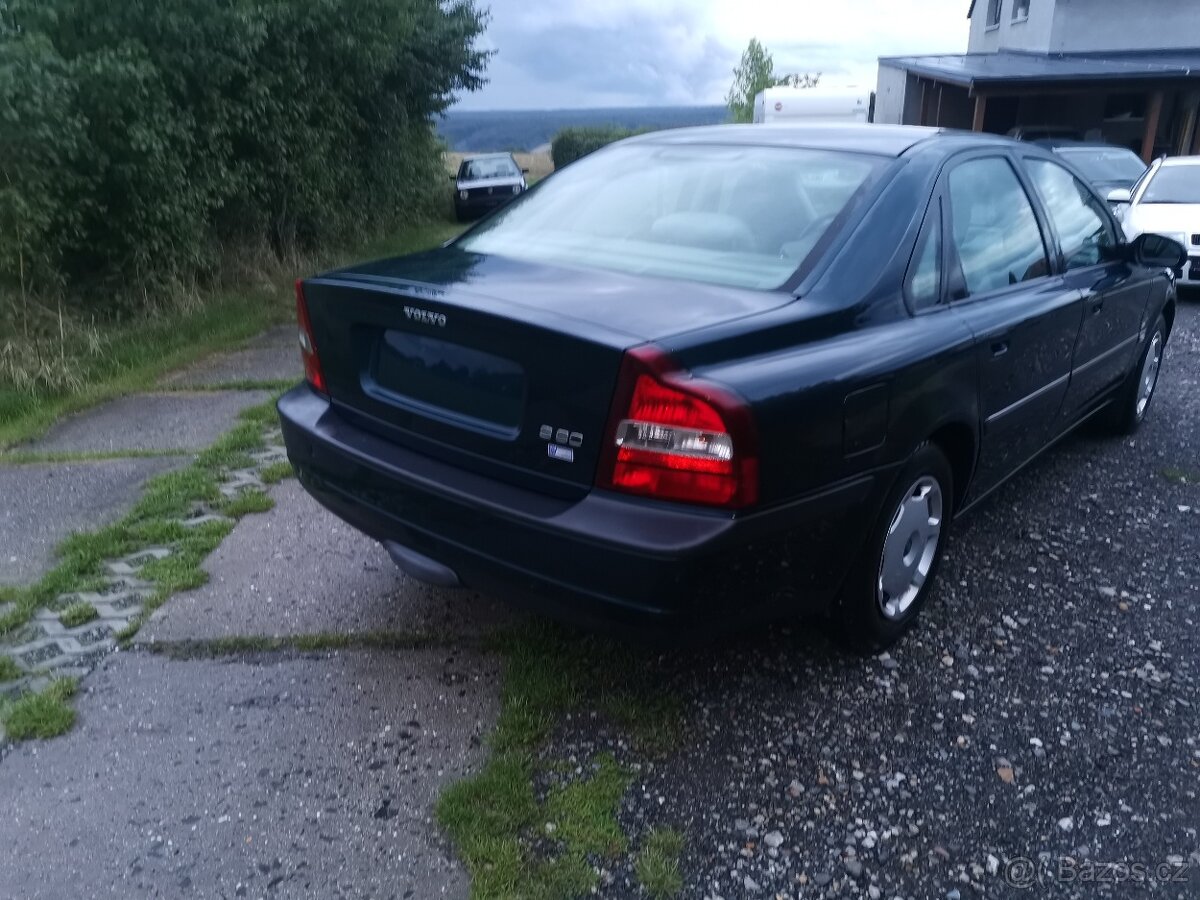 VOLVO S80 2,4 - 5