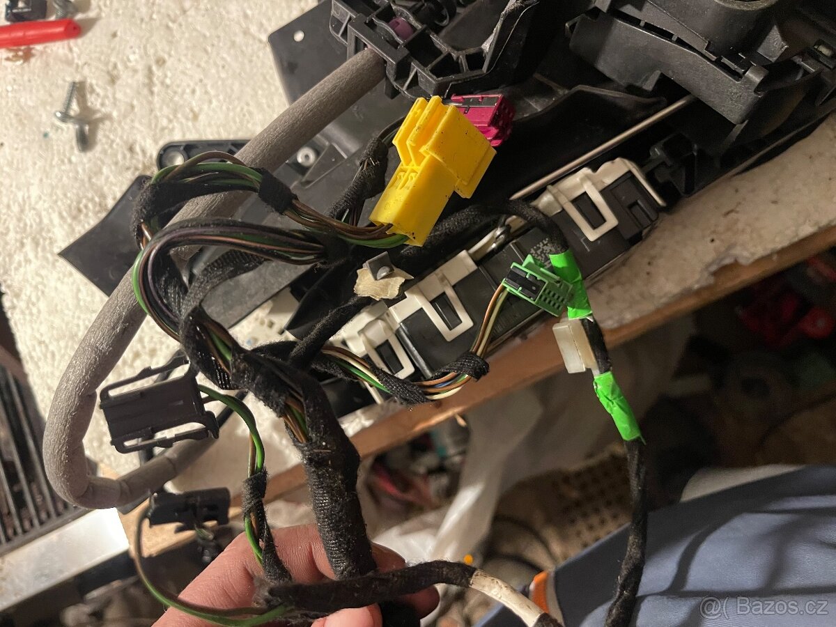 Zámek dveří Mercedes w204 - 5