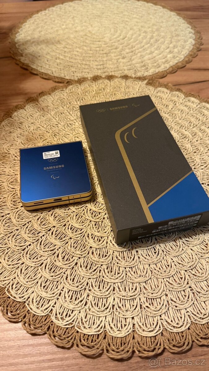 Galaxy Z Flip7 Olympic edition - 5