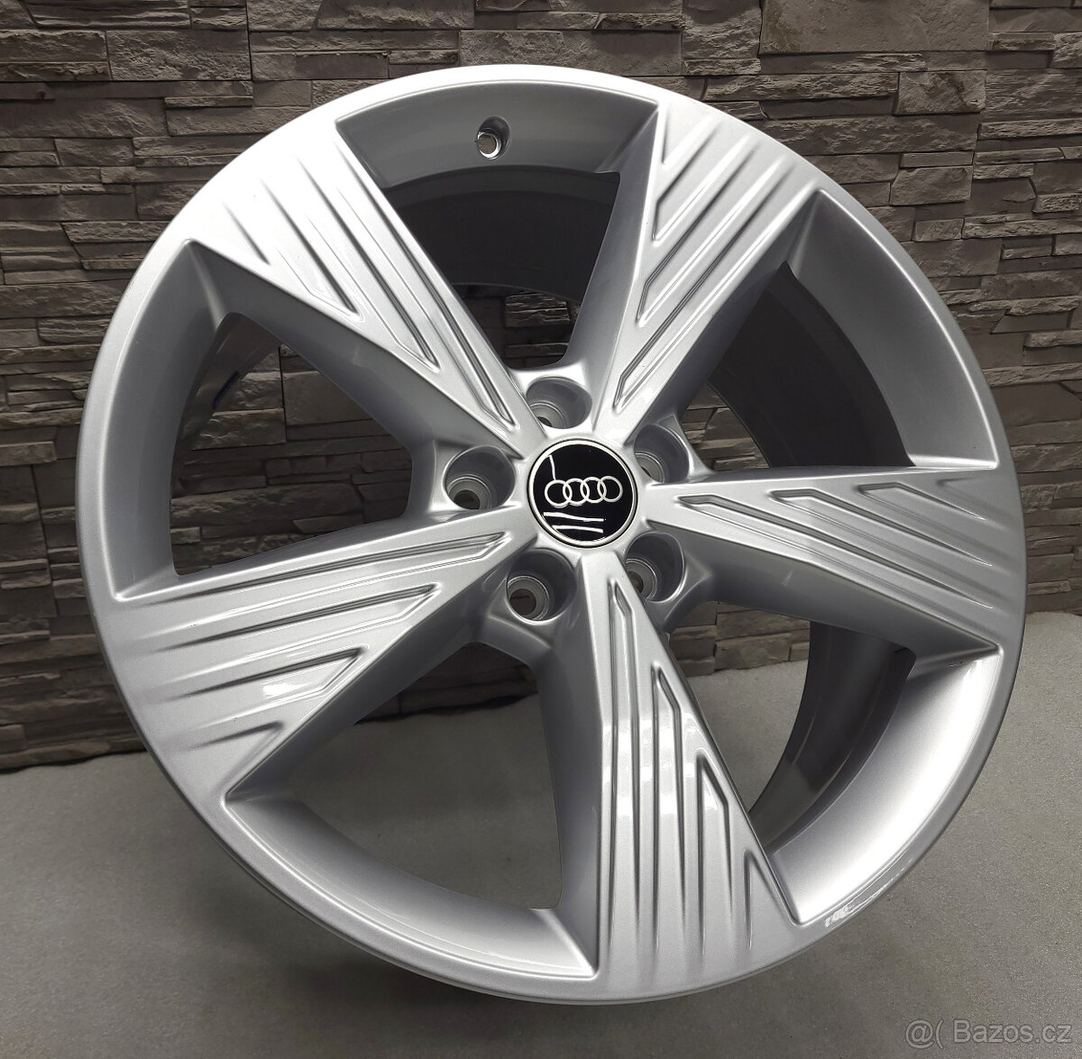 19" Originál Audi Q4 E-tron 5x112 Elroq ID Enyaq - 5