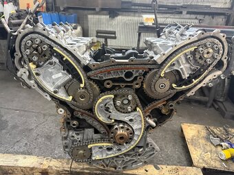 Motor 3.0 TDi 165 Kw bks  po částečné repasi - 5