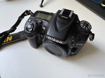 Zrcadlovka Nikon D7100 TOP stav + Taška a SD karta 32GB - 5