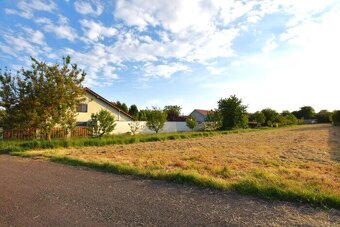 Prodej stavebního pozemku 1352 m Rajhrad, ul. Popovická (pa - 5