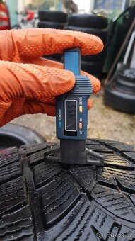 Zimní pneu Goodyear UltraGrip SUV 235/55 R18 - 5