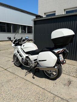 YAMAHA FJR 1300 - 5