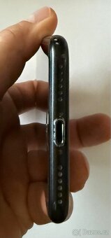 iPhone SE 2022 64GB - 5