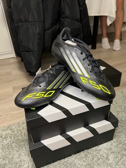 Adidas. Prodej - 5