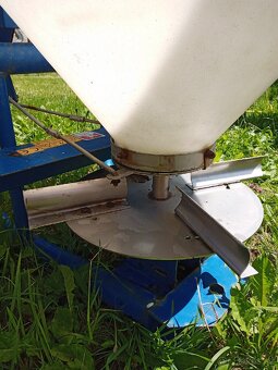 Jednokotoučové rozmetadlo CONE 400 PROFI - 5
