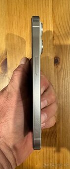 Prodám Apple IPhone 15 Pro 128 GB White - 5