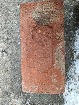 Cihly + žlaby za odvoz - 5