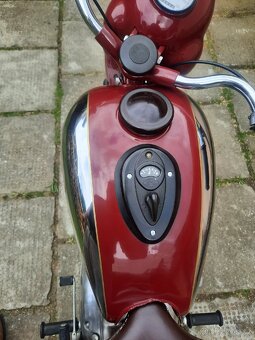 Jawa pérák 250 - 5